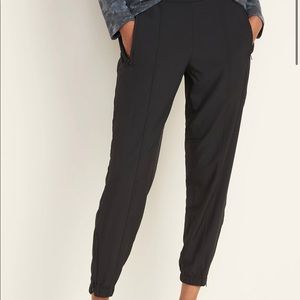 Women’s joggers